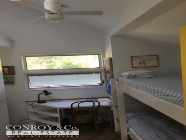 Cape Cod Home 994322