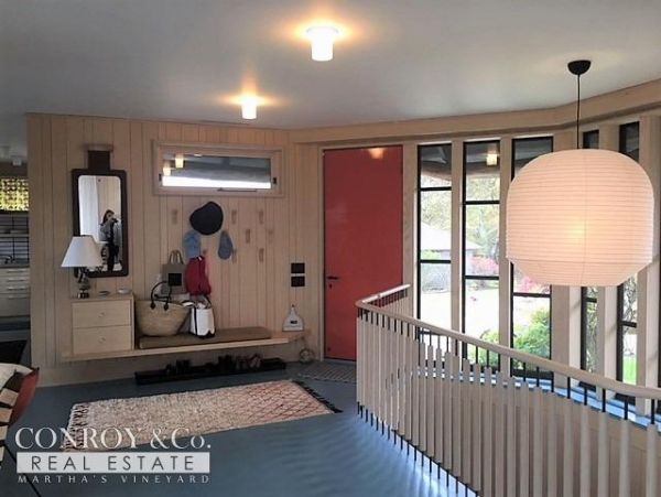 Cape Cod Home 994323