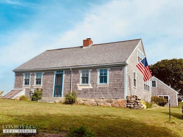 Cape Cod Home 994324