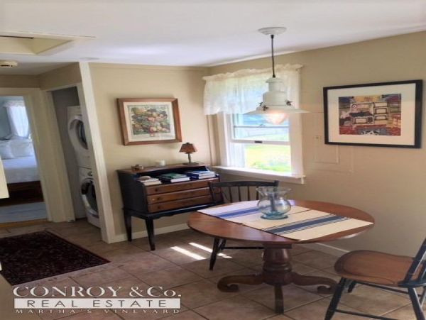 Cape Cod Home 994325