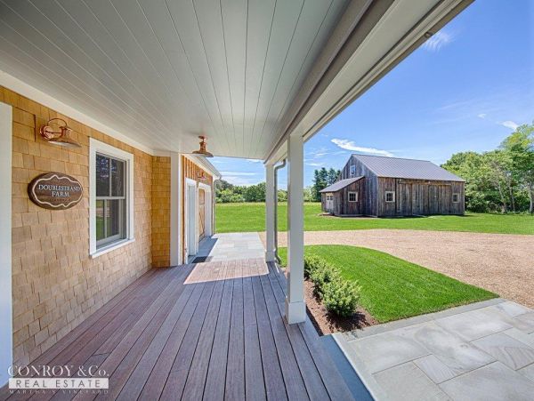 Cape Cod Home 994326