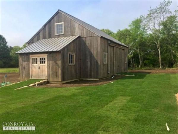 Cape Cod Home 994326