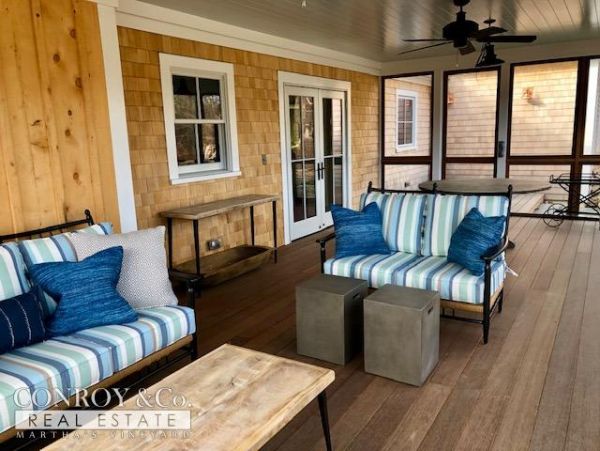 Cape Cod Home 994326