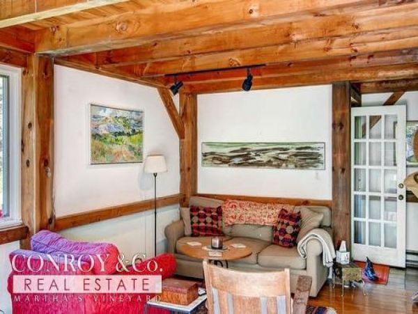 Cape Cod Home 994327