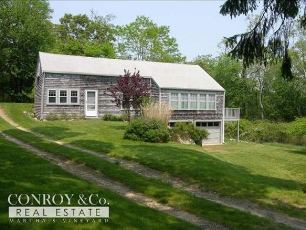 Cape Cod Home 994328