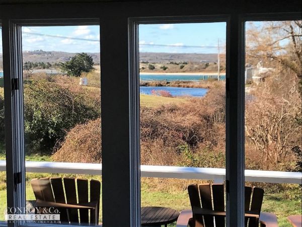 Cape Cod Home 994329