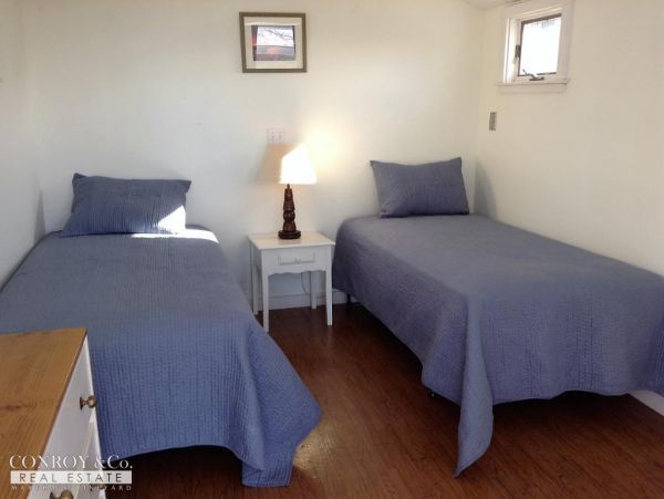 Cape Cod Home 994329