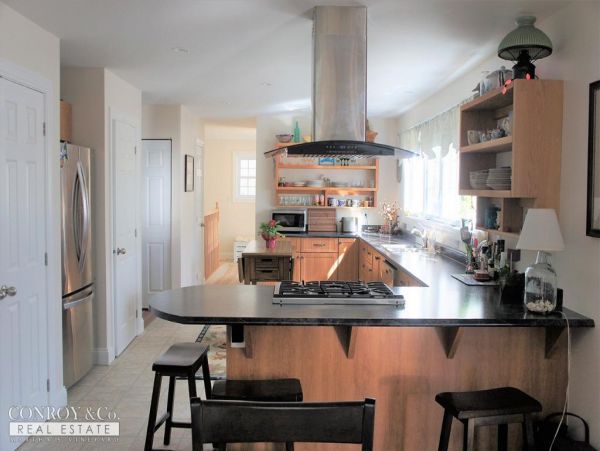 Cape Cod Home 994330