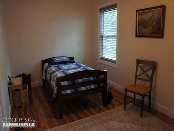 Cape Cod Home 994330