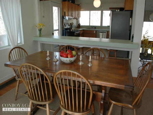 Cape Cod Home 994331