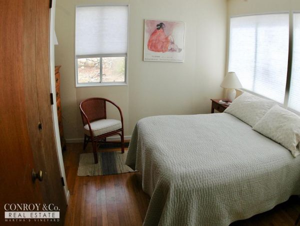 Cape Cod Home 994331