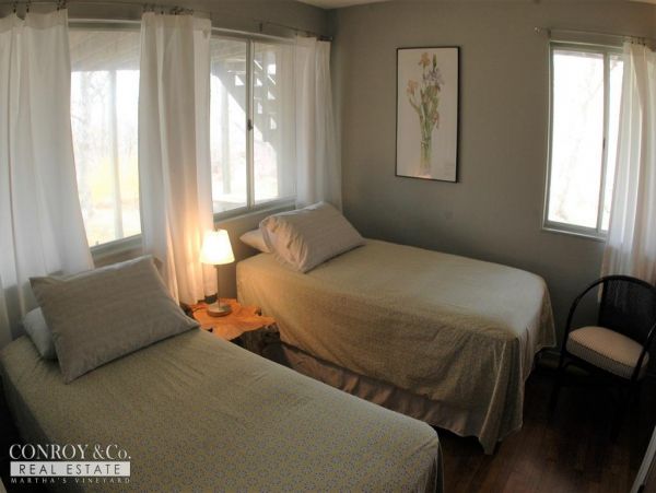 Cape Cod Home 994331
