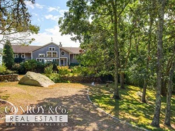 Cape Cod Home 994332