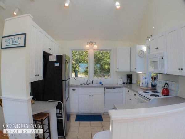 Cape Cod Home 994333