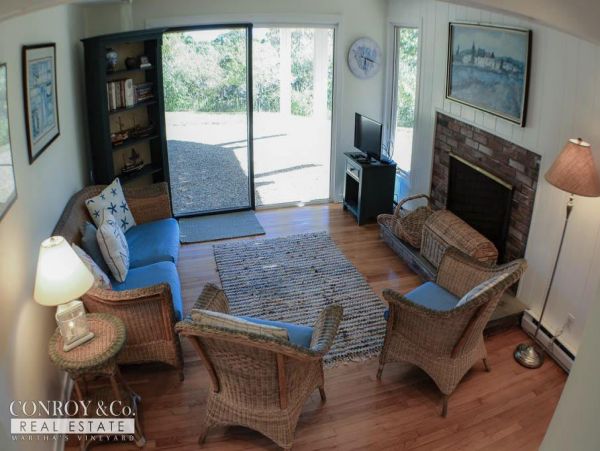 Cape Cod Home 994333