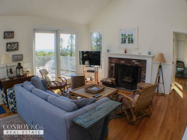 Cape Cod Home 994333