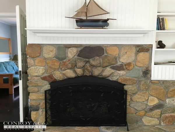 Cape Cod Home 994334