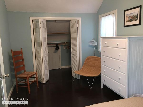 Cape Cod Home 994334