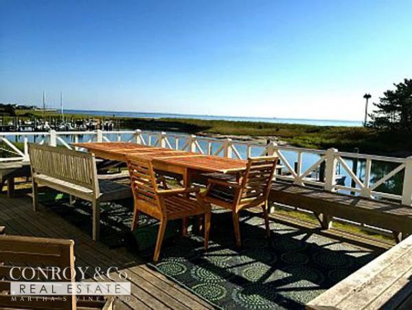 Cape Cod Home 994335