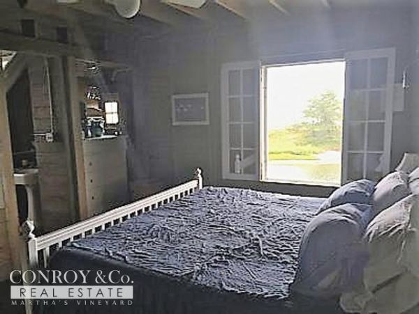 Cape Cod Home 994335