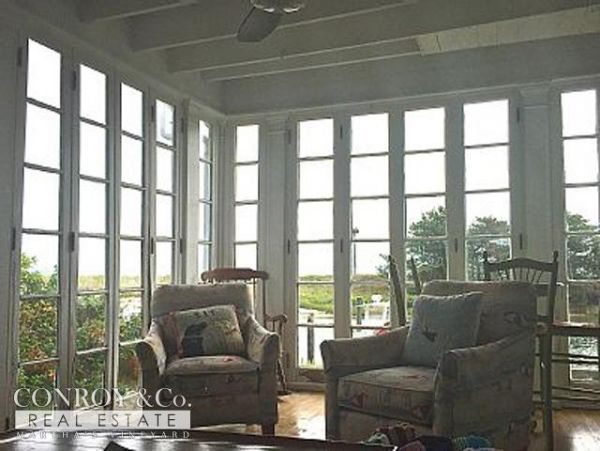 Cape Cod Home 994335