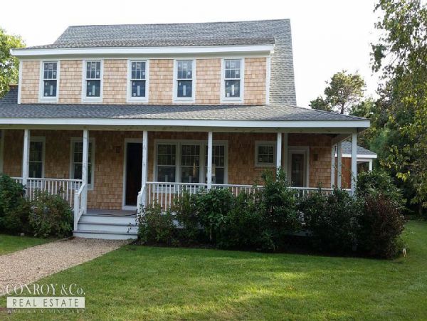 Cape Cod Home 994336