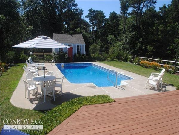 Cape Cod Home 994336