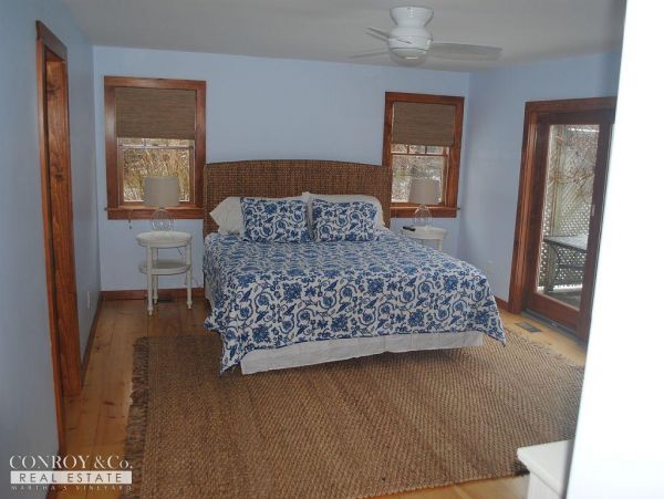Cape Cod Home 994336
