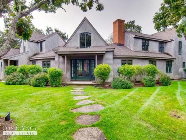 Cape Cod Home 994337