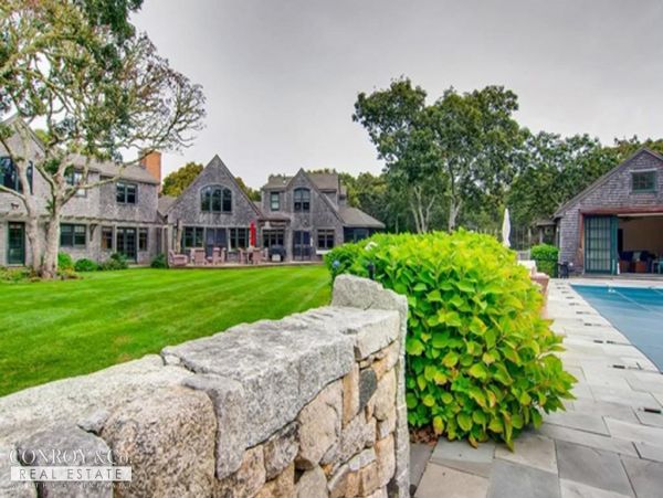 Cape Cod Home 994337