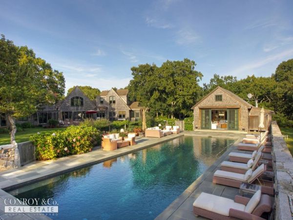 Cape Cod Home 994337