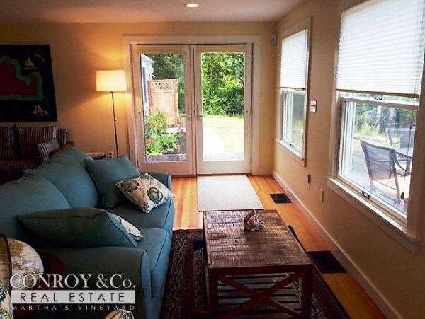 Cape Cod Home 994338