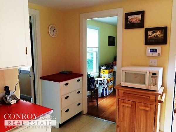 Cape Cod Home 994338