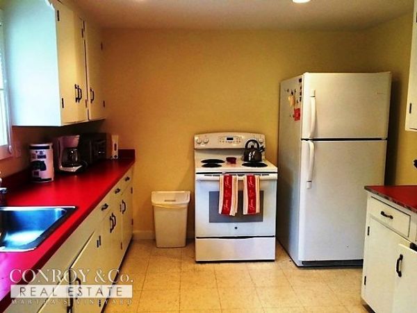 Cape Cod Home 994338