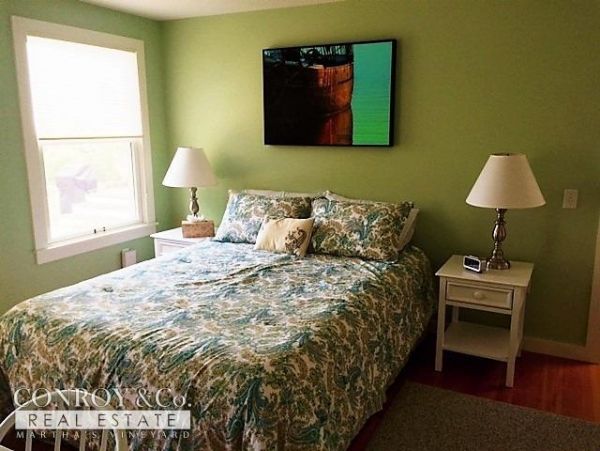 Cape Cod Home 994338