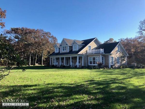 Cape Cod Home 994340