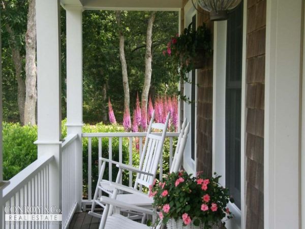 Cape Cod Home 994340