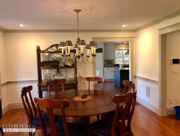 Cape Cod Home 994340