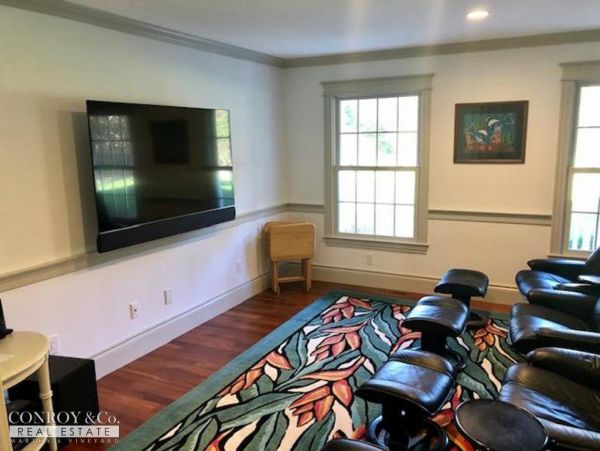 Cape Cod Home 994340