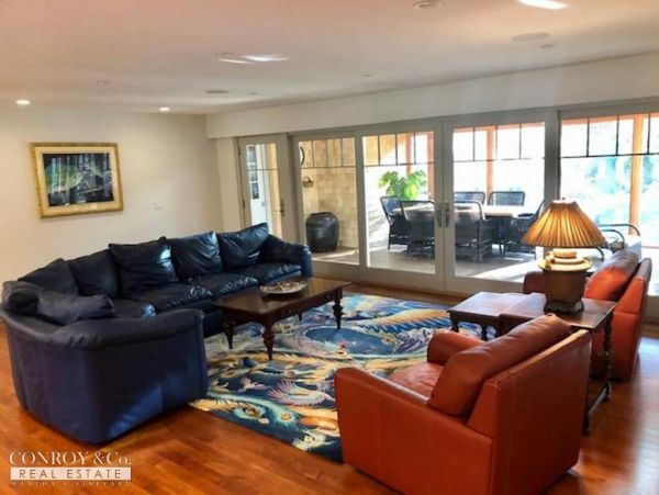 Cape Cod Home 994340