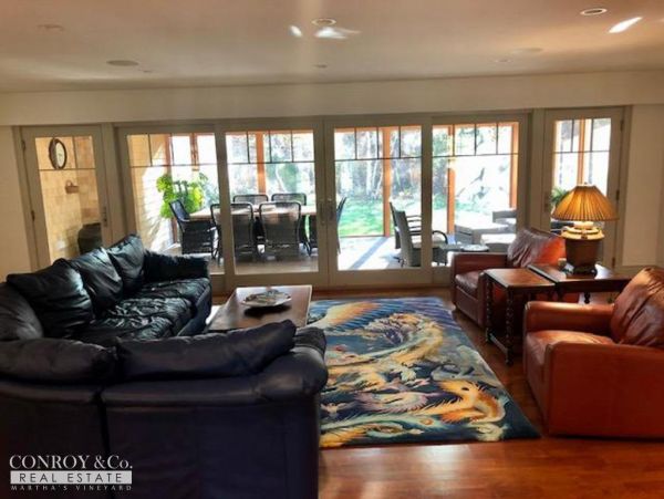 Cape Cod Home 994340