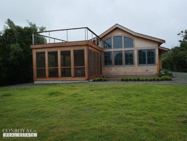 Cape Cod Home 994341