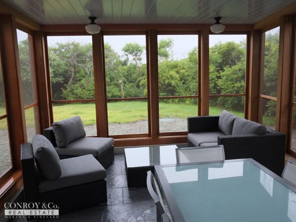 Cape Cod Home 994341