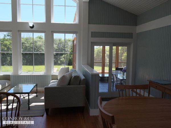Cape Cod Home 994341