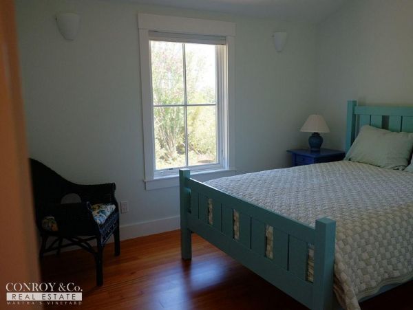 Cape Cod Home 994341