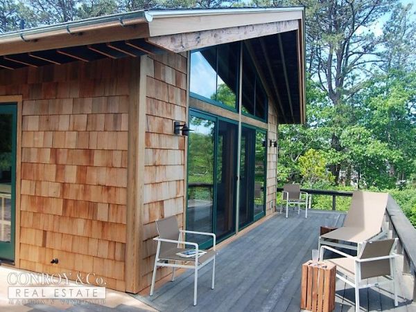 Cape Cod Home 994342