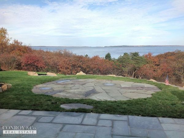 Cape Cod Home 994343