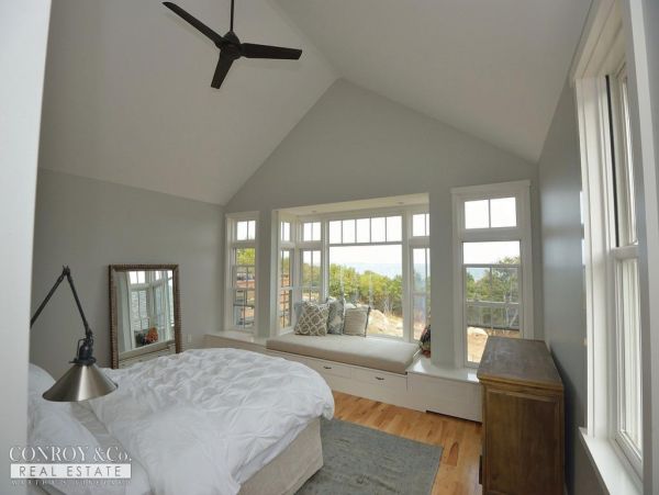 Cape Cod Home 994343