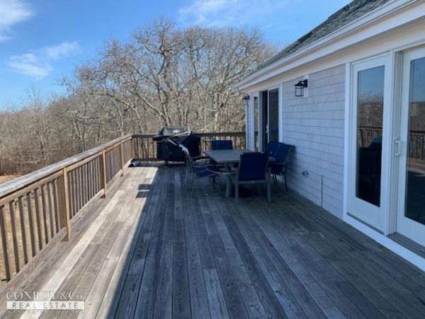 Cape Cod Home 994345