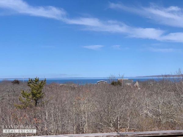 Cape Cod Home 994345
